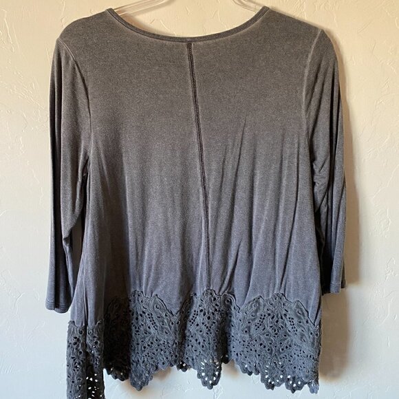 Soft Surroundings Lace Eyelet Hem 3/4 Sleeve Tee - Picture 6 of 6